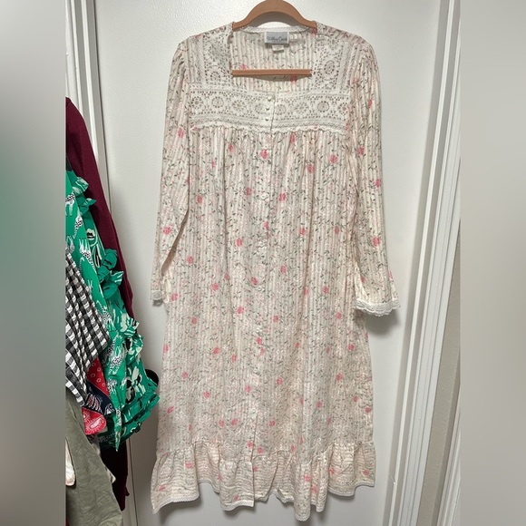 Willow Creek VINTAGE Long Sleeve Nightgown Dress SMALL - Picture 1 of 7